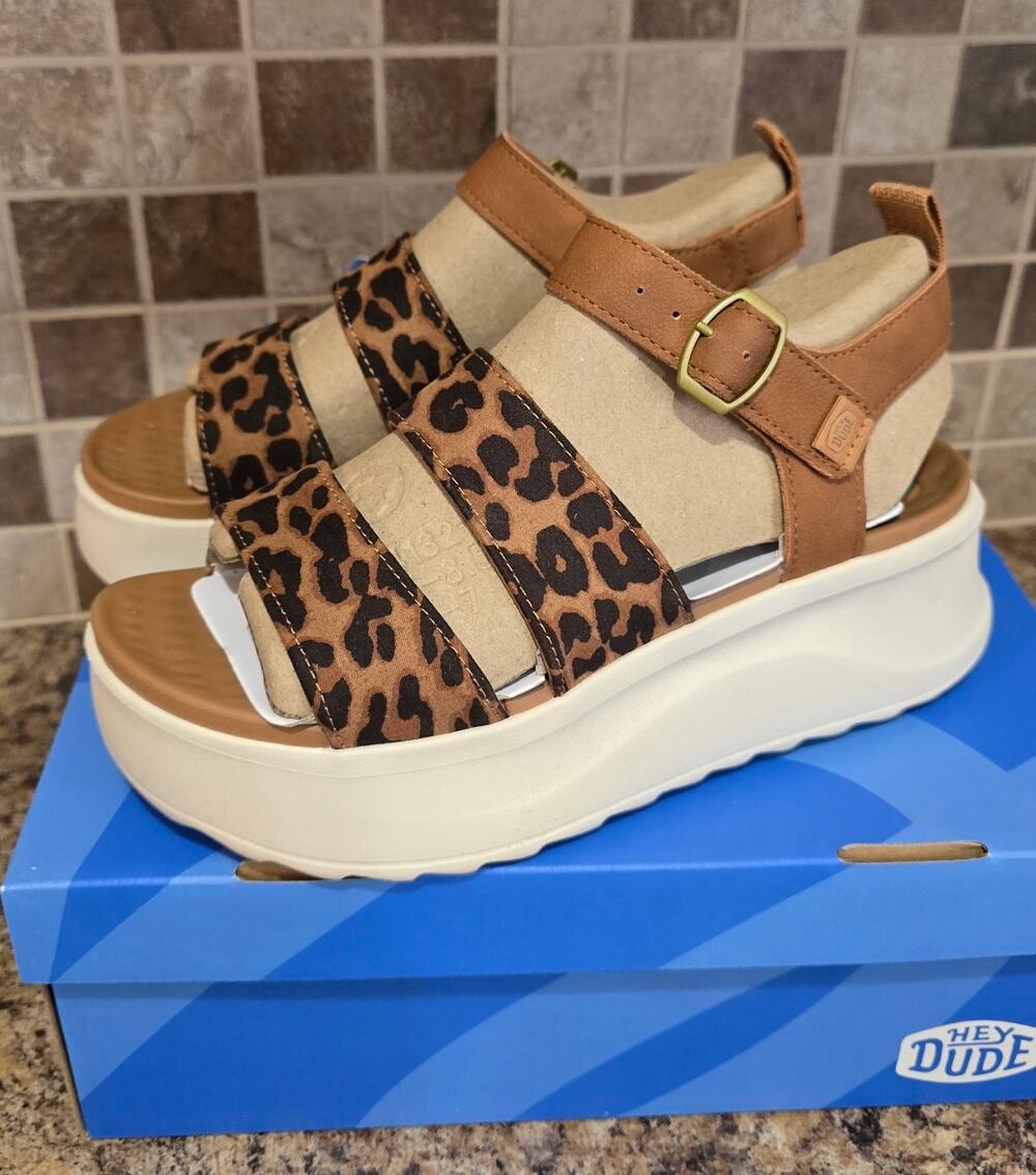 HeyDude Delray Buckle Classic Leopard Print Sandal- Women's Size 8